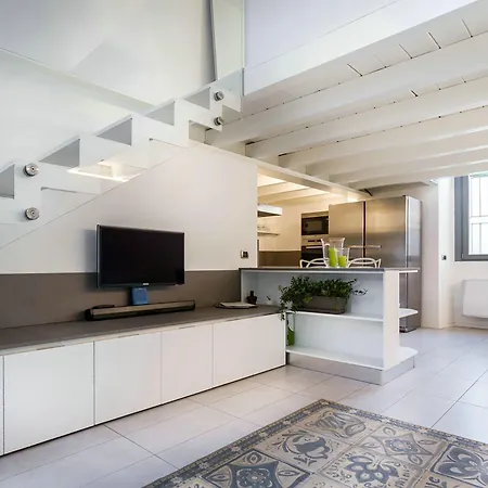 Apartment Loft Alle Mura - Bymyhomeincomo Como