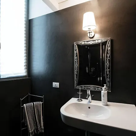 Апартаменты Loft Alle Mura - Bymyhomeincomo *